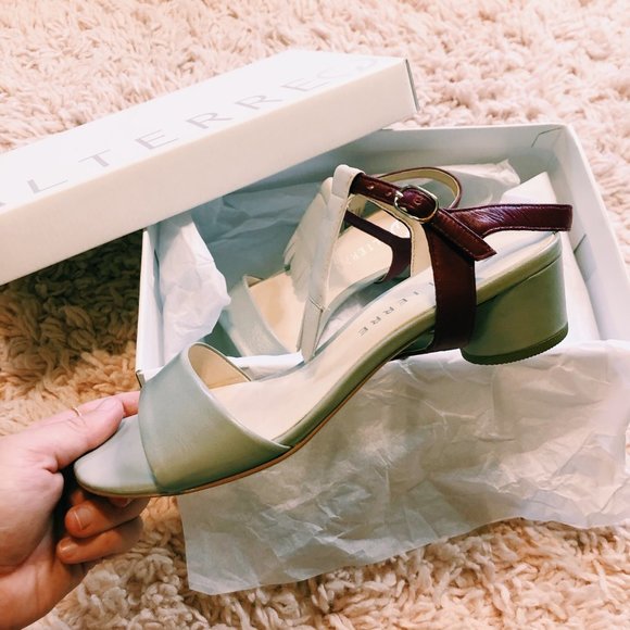 Alterre Mist Grey Sandal w/ Interchangeable Strap - Picture 4 of 15